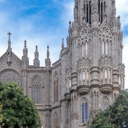 Apartman Home2book Charming Attic Center, Terrace