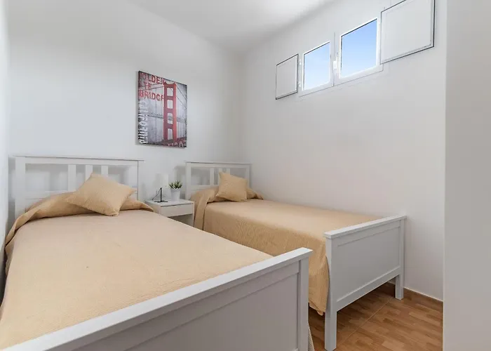 Home2book Charming Attic Center, Terrace 아파트