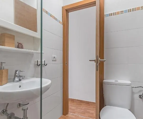 Home2book Charming Attic Center, Terrace 아파트 아루카스